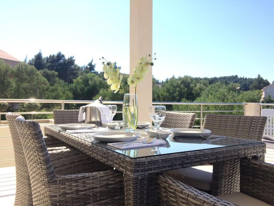 Villa Kora - Luxury Holiday Apartments ルンバルダ エクステリア 写真